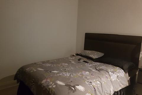 2 bedroom house share to rent, Ruislip Road, Greenford UB6