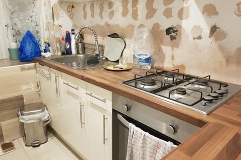 1 bedroom in a house share to rent, Ruislip Road, Greenford UB6