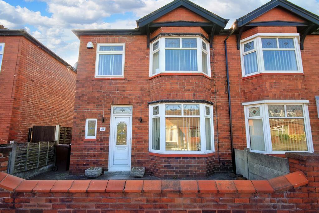 Ladysmith Avenue, AshtoninMakerfield, Wigan, WN4 3 bed semidetached house to rent £825 pcm