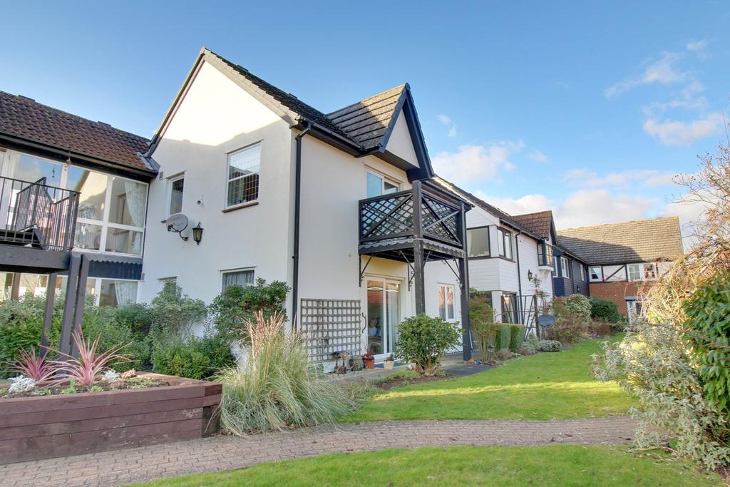 Sawbridge Park, Sawbridgeworth, CM21 1 bed apartment £220,000