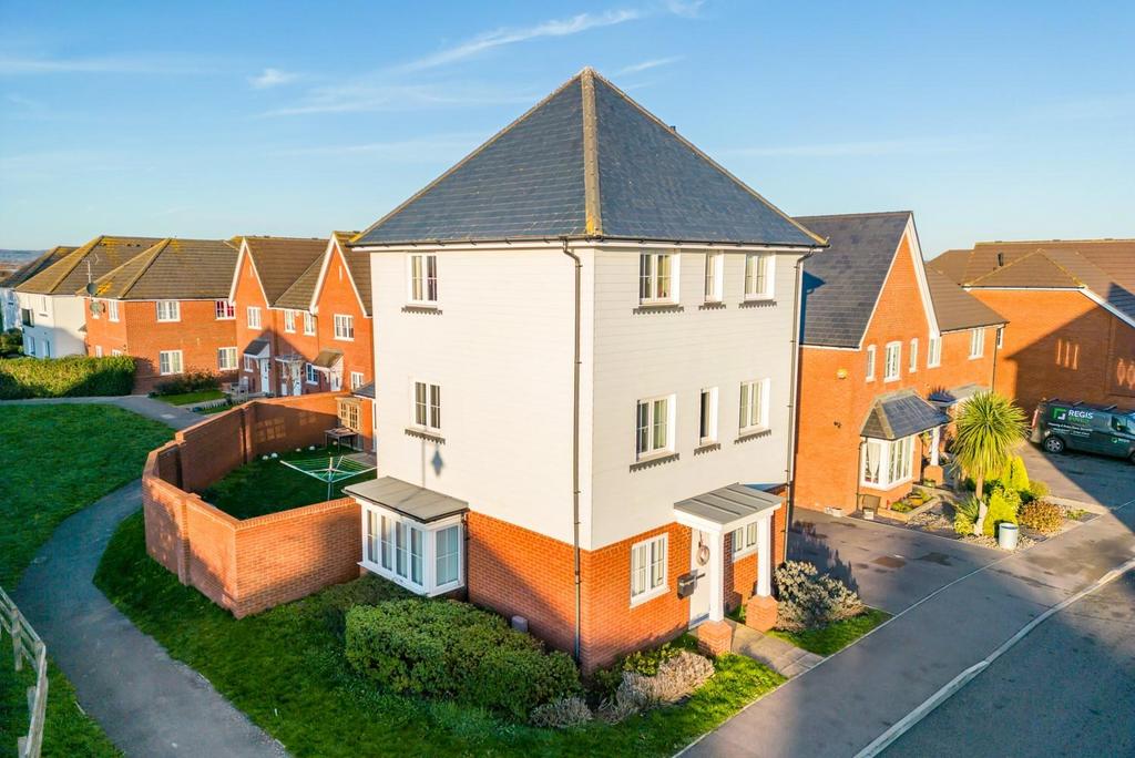 Bersted Park, Bognor Regis Detached house for sale £425,000