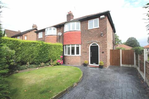 3 bedroom semi-detached house to rent - Hermitage Road, Altrincham