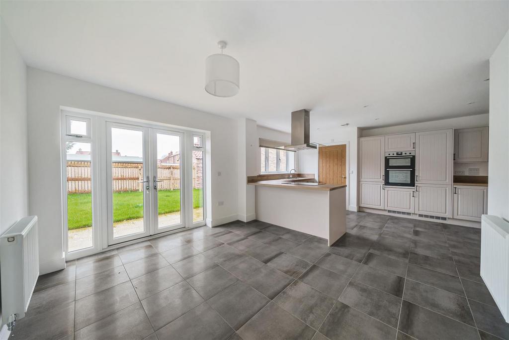 Kitchen/dining area