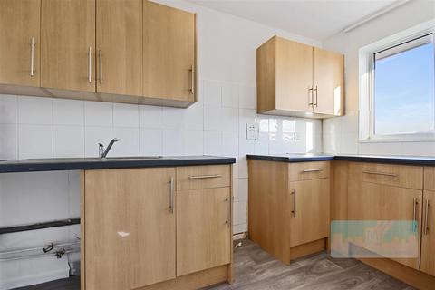 1 bedroom flat for sale, Bellfield, Selsdon