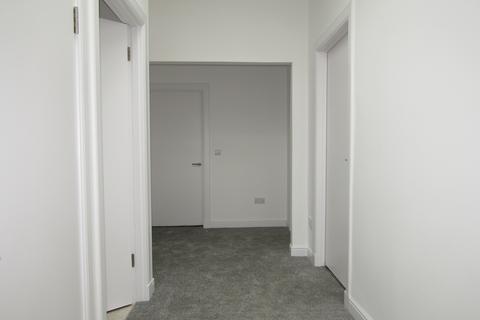 3 bedroom flat to rent, Main Street, EDINBURGH