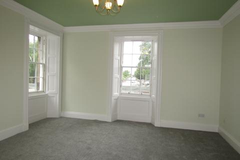 3 bedroom flat to rent, Main Street, EDINBURGH