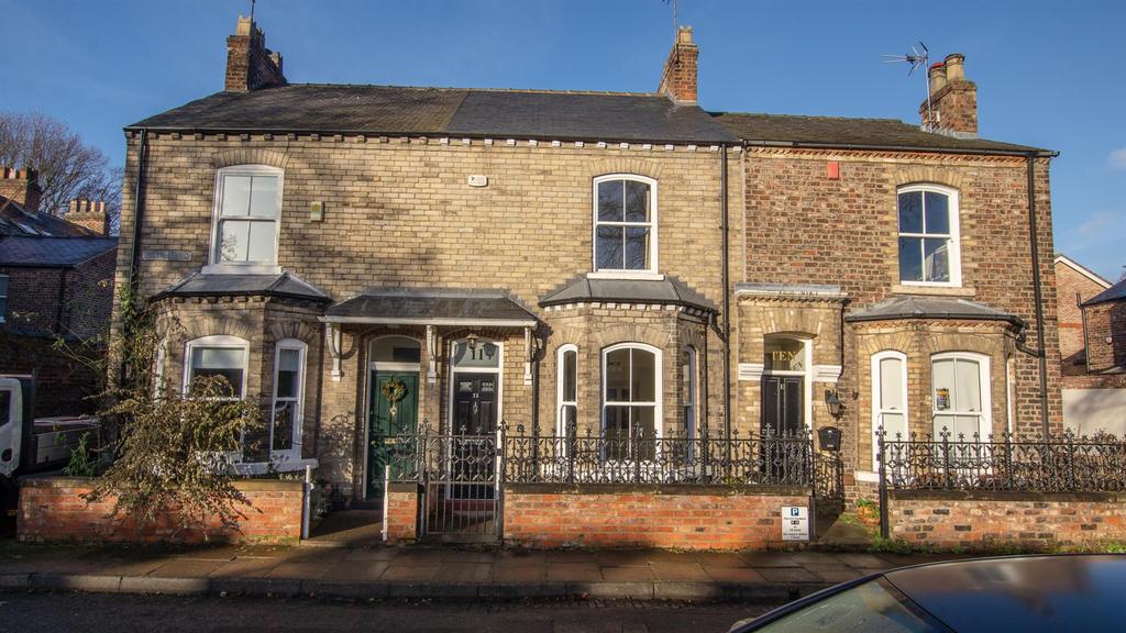 Baile Hill Terrace, York, YO1 6HF 4 bed terraced house £