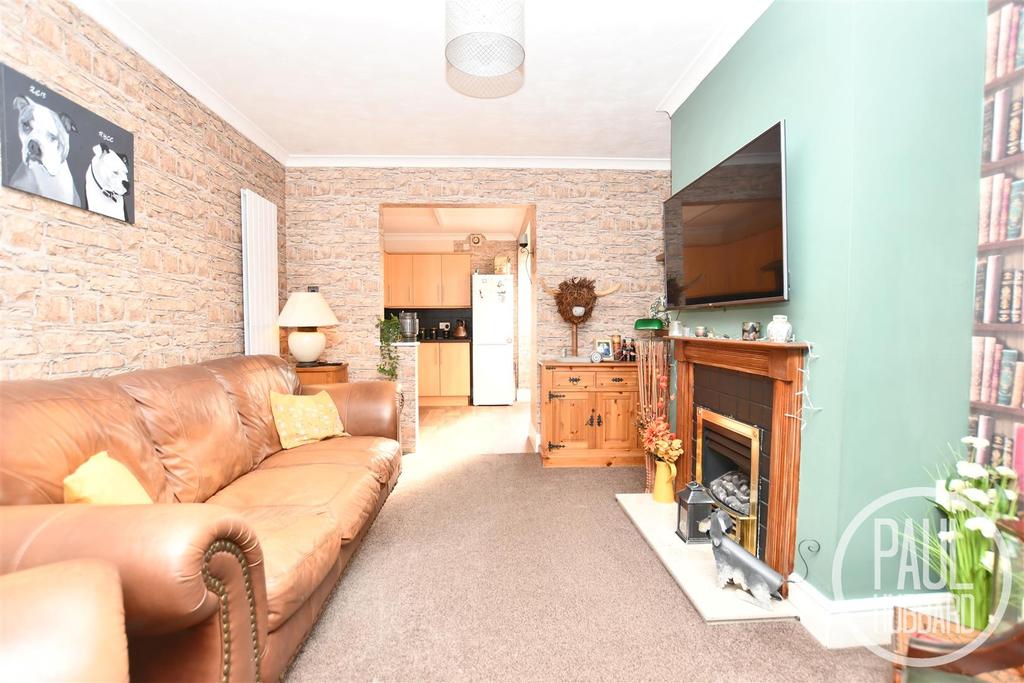 The Avenue, Pakefield, Suffolk 3 bed semidetached house £220,000