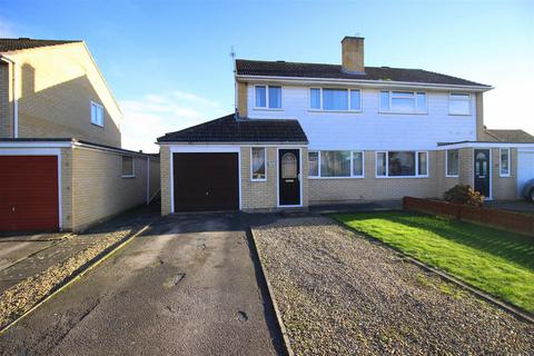 16 Bryan Close, Hurworth, Darlington, DL2 2AS