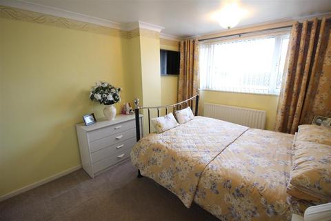 16 Bryan Close, Hurworth, Darlington, DL2 2AS