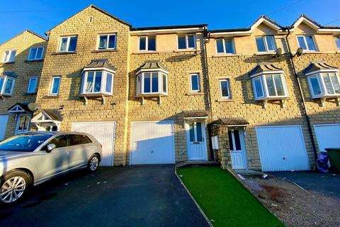 3 bedroom townhouse for sale - Victoria Court, Longwood, Huddersfield