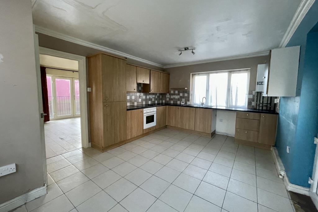 Brooke Street, Tibshelf, Alfreton 3 bed detached house £90,000