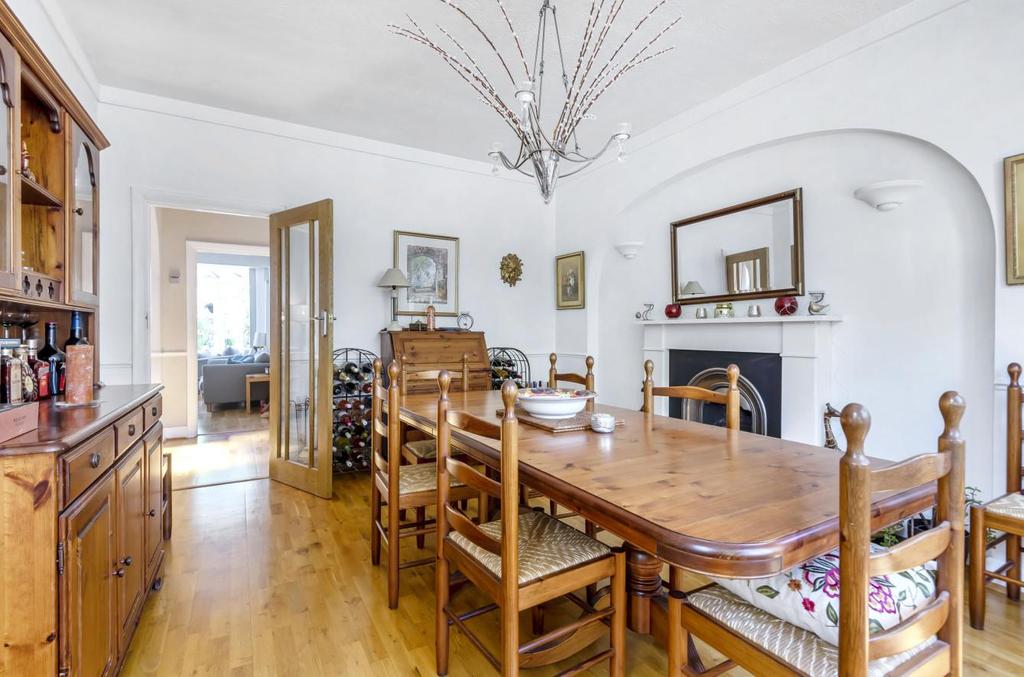 Greenway Close, Totteridge 4 bed detached house for sale £1,450,000