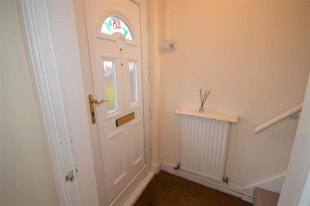 Harris Road, Coventry 2 bed end of terrace house £795 pcm (£183 pw)