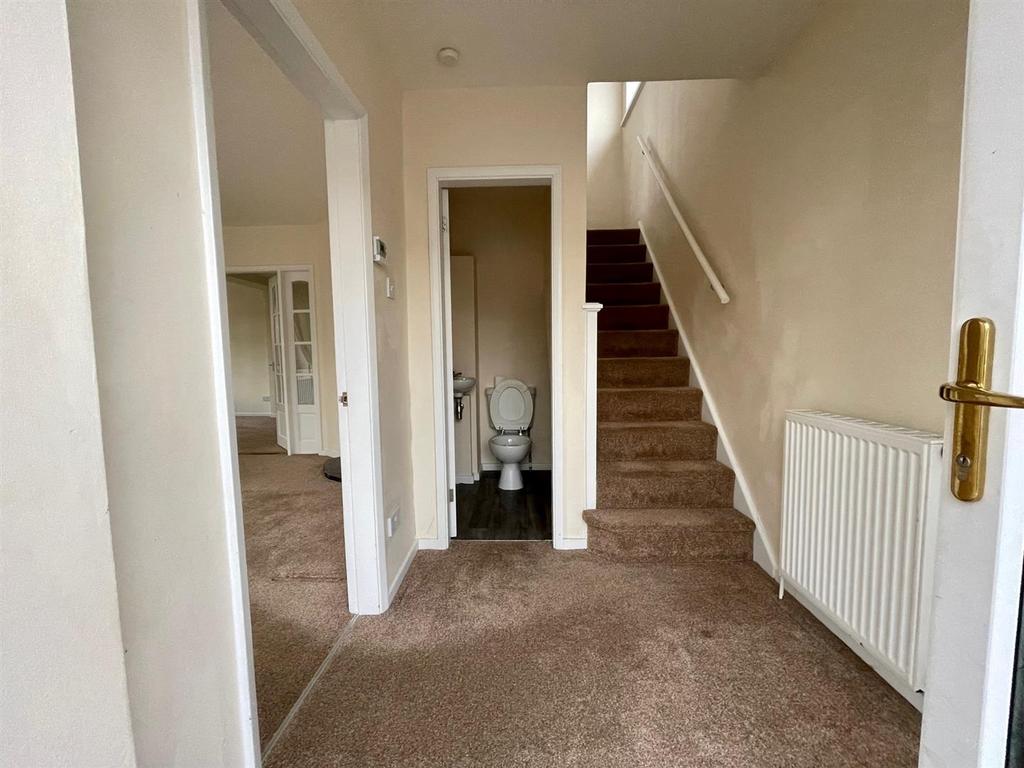 Waldron Drive, Oadby 3 bed house £975 pcm (£225 pw)