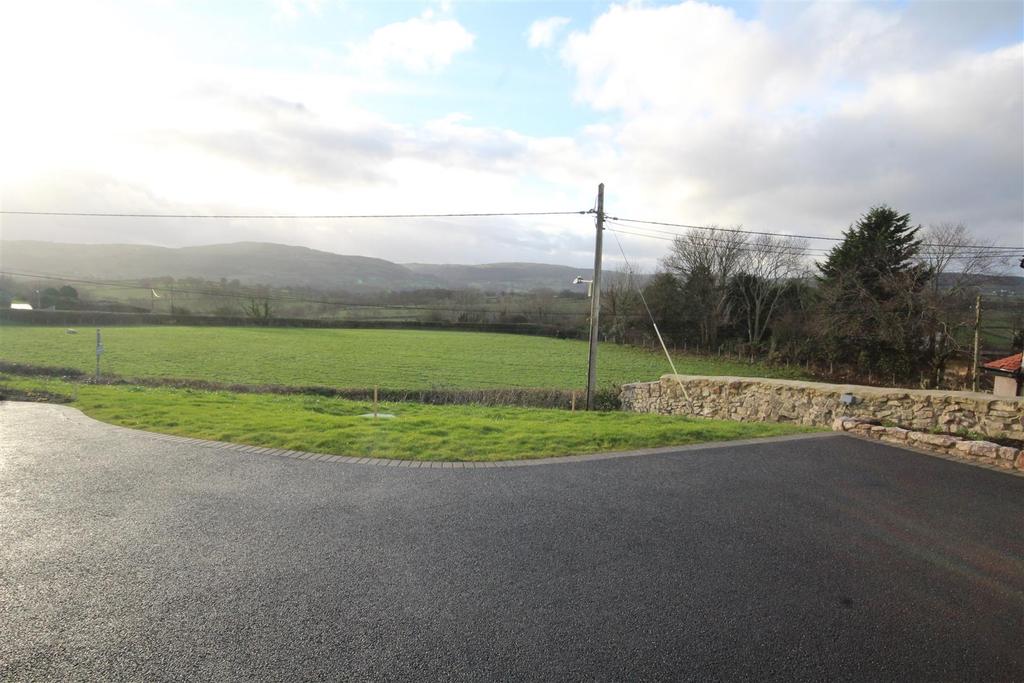 Tan Y Graig Road, Llysfaen 4 bed house for sale £495,000