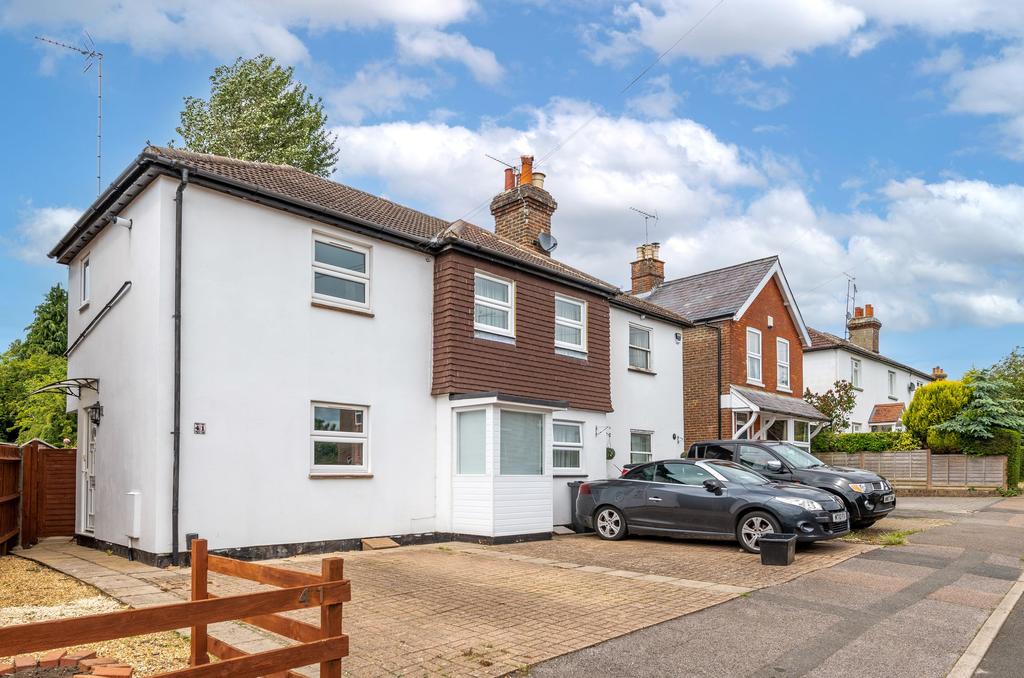 Allingham Road, Reigate, RH2 2 bed end of terrace house £365,000