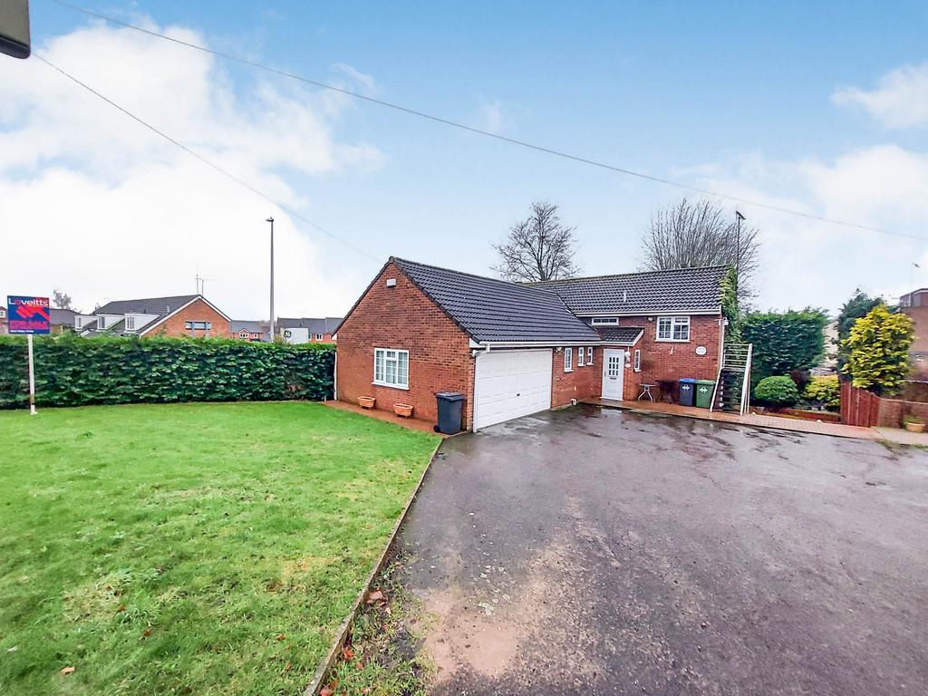 57 Boughton Road, Brownsover, Rugby... 3 bed detached house £395,000