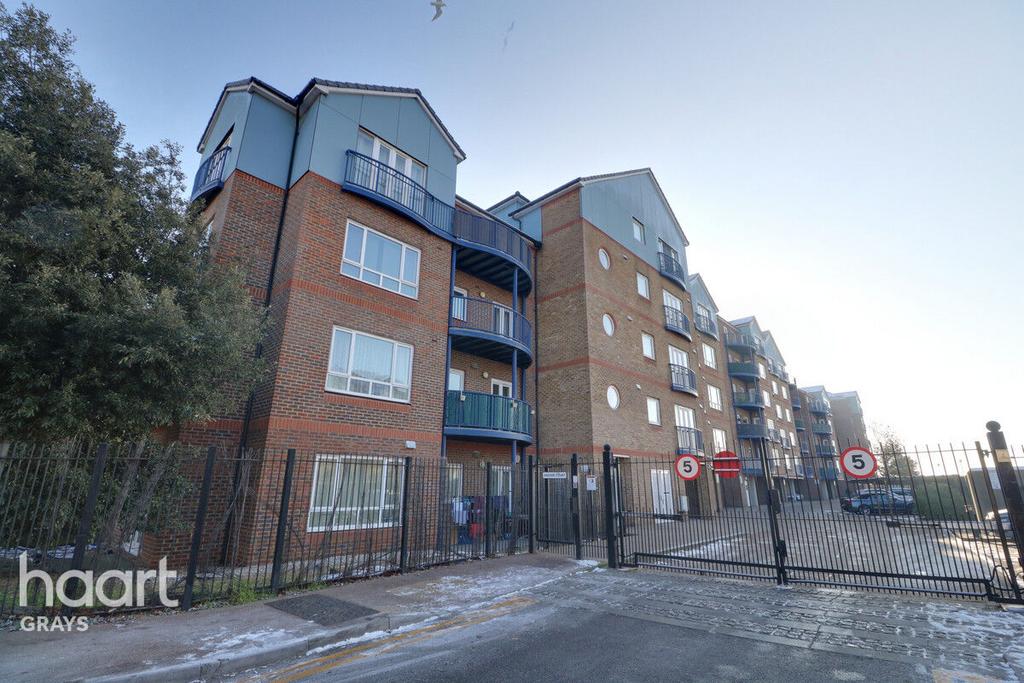 Anchor Court, Argent Street, Grays 2 bed flat for sale £225,000