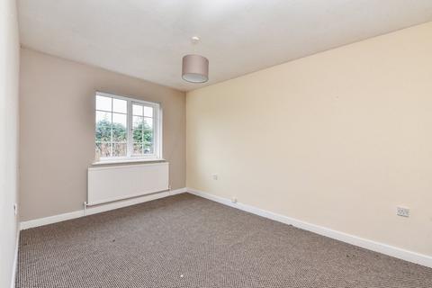 15 Chalcraft Close, Liphook, GU30 7PW
