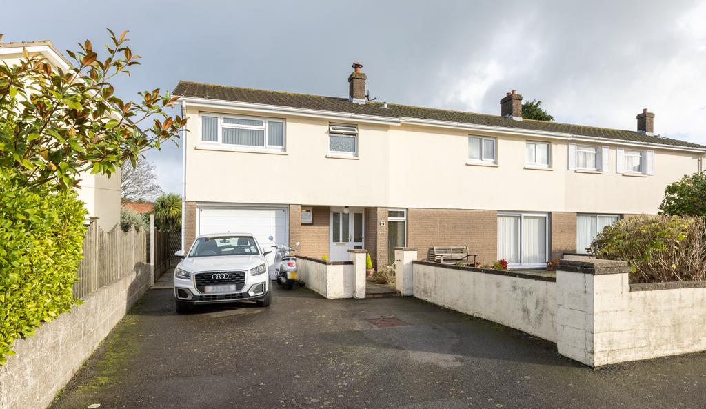 La Ville Des Chenes, St. John, Jersey 4 bed semidetached house for
