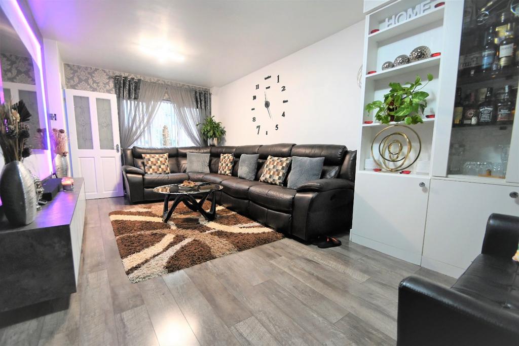 Torridge Road, Langley, Berkshire, SL3 3 bed end of terrace house £