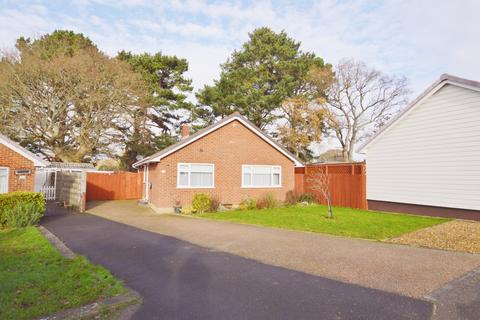 25 Rectory Avenue, Corfe Mullen, Wimborne, BH21 3EZ