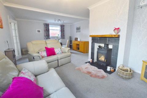 25 Rectory Avenue, Corfe Mullen, Wimborne, BH21 3EZ