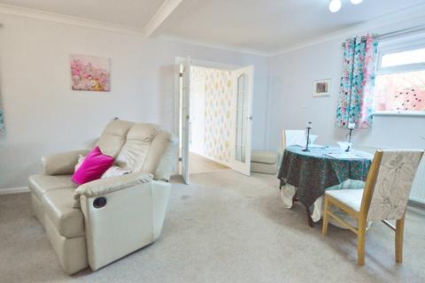 25 Rectory Avenue, Corfe Mullen, Wimborne, BH21 3EZ