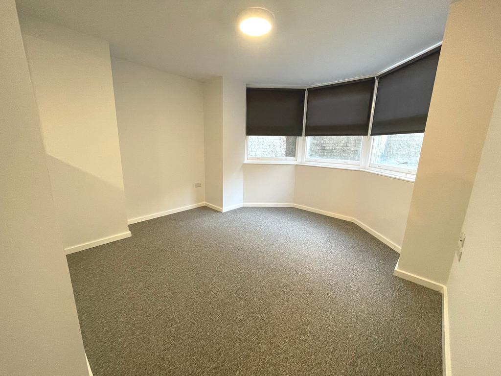 Avenue Road, Grantham, NG31 1 bed flat £595 pcm (£137 pw)