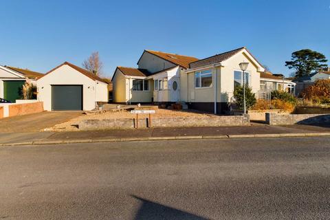 52 Broadmead, Callington, PL17 7DE