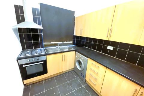 2 bedroom flat to rent, Belgrave Road, Ilford IG1