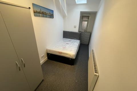 1 bedroom in a house share to rent - Ripon Street Preston PR1 7UJ