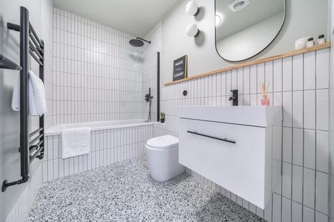 Flat 4, Minard Court, 160 Ravenscroft Road, Beckenham, BR3 4TW