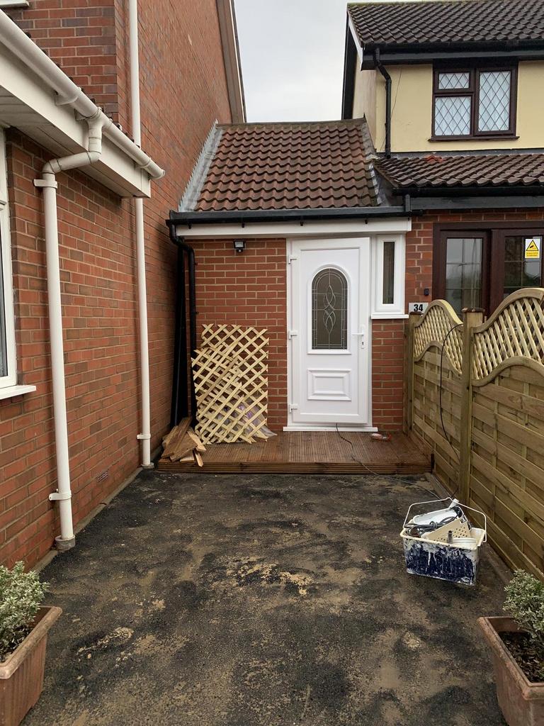 Hayes, UB4 1 bed flat £1,200 pcm (£277 pw)