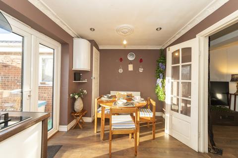 20 Beech Lane, Earley, Reading, RG6 5PT