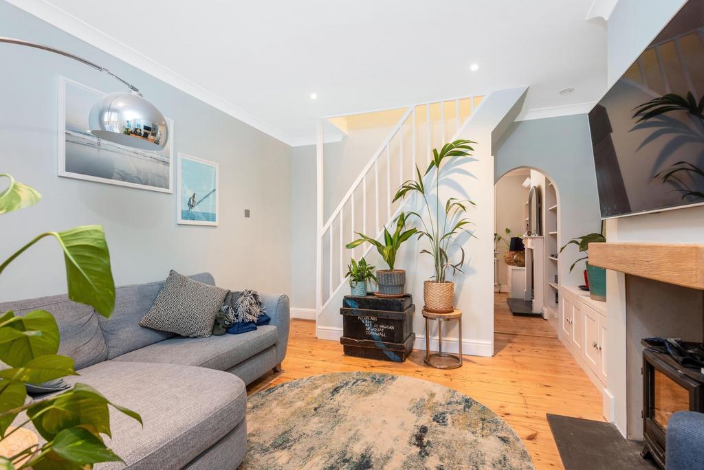 North Cray Road, Bexley, DA5 2 bed house £1,750 pcm (£404 pw)