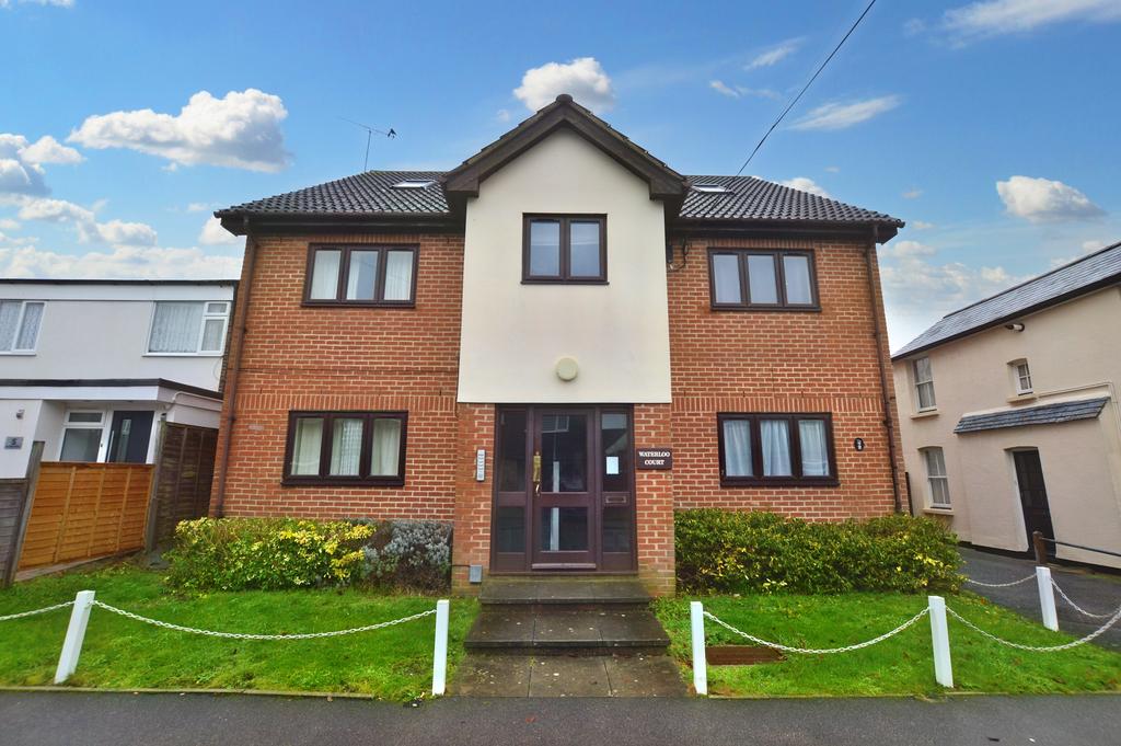 Wellington Road, St Albans, AL1 2 bed duplex £1,195 pcm (£276 pw)