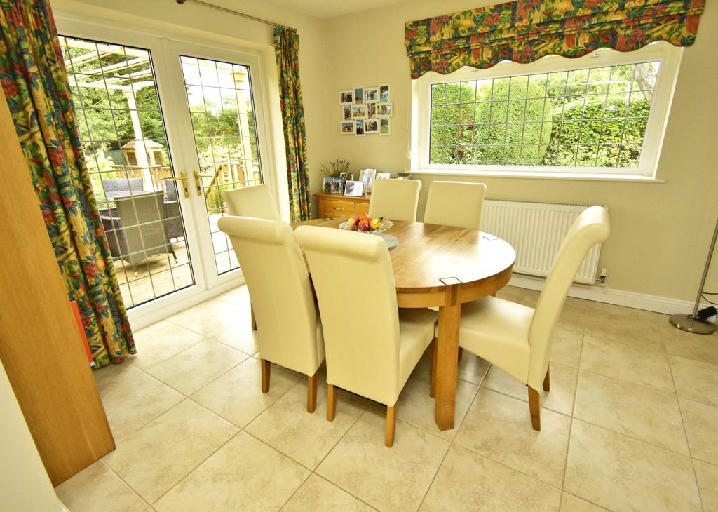 Breakfast Room