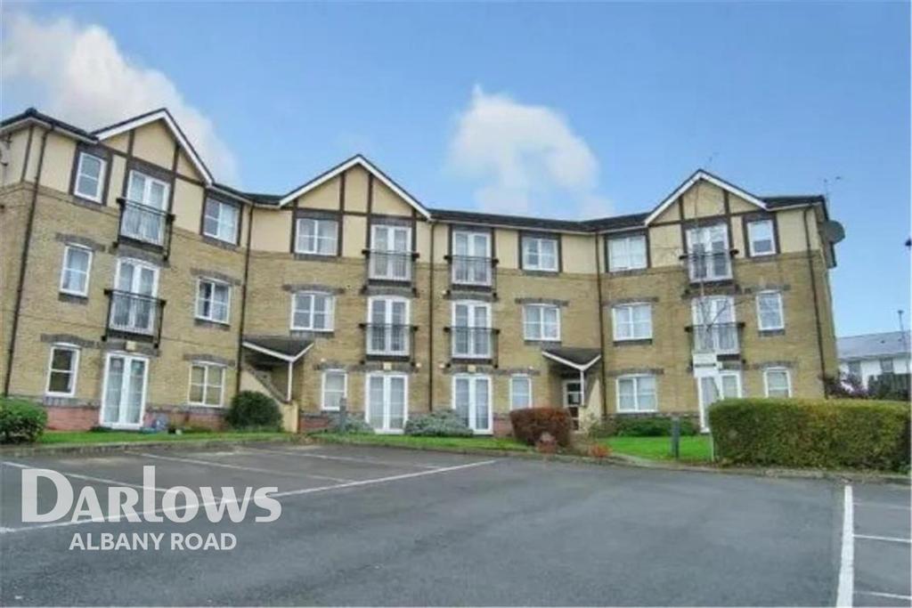 Kenmare Mews 2 bed flat £900 pcm (£208 pw)