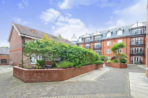 2 bedroom flat for sale, Leatherhead