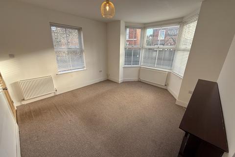 3 bedroom semi-detached house to rent, Tamworth Road, Ashby-de-la-Zouch, LE65