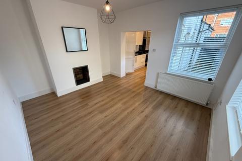 3 bedroom semi-detached house to rent, Tamworth Road, Ashby-de-la-Zouch, LE65