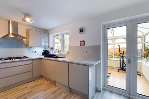 20 Cornwall Drive, Grassmoor, Chesterfield, S42 5DX