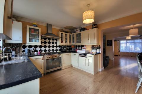 69 Greenway Gardens, Greenford, UB6 9TX