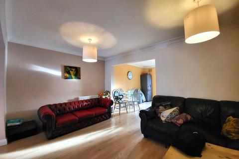 69 Greenway Gardens, Greenford, UB6 9TX