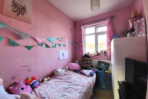 69 Greenway Gardens, Greenford, UB6 9TX