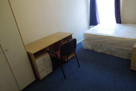 undefined, Wellington Street, Luton LU1