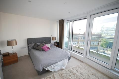 1 bedroom apartment to rent - Bezier Apartments, City Road, Old Street, Shoreditch, London, EC1Y