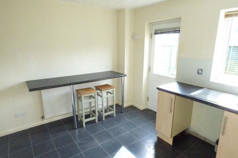 2 bedroom terraced house to rent, Downs View, Warminster